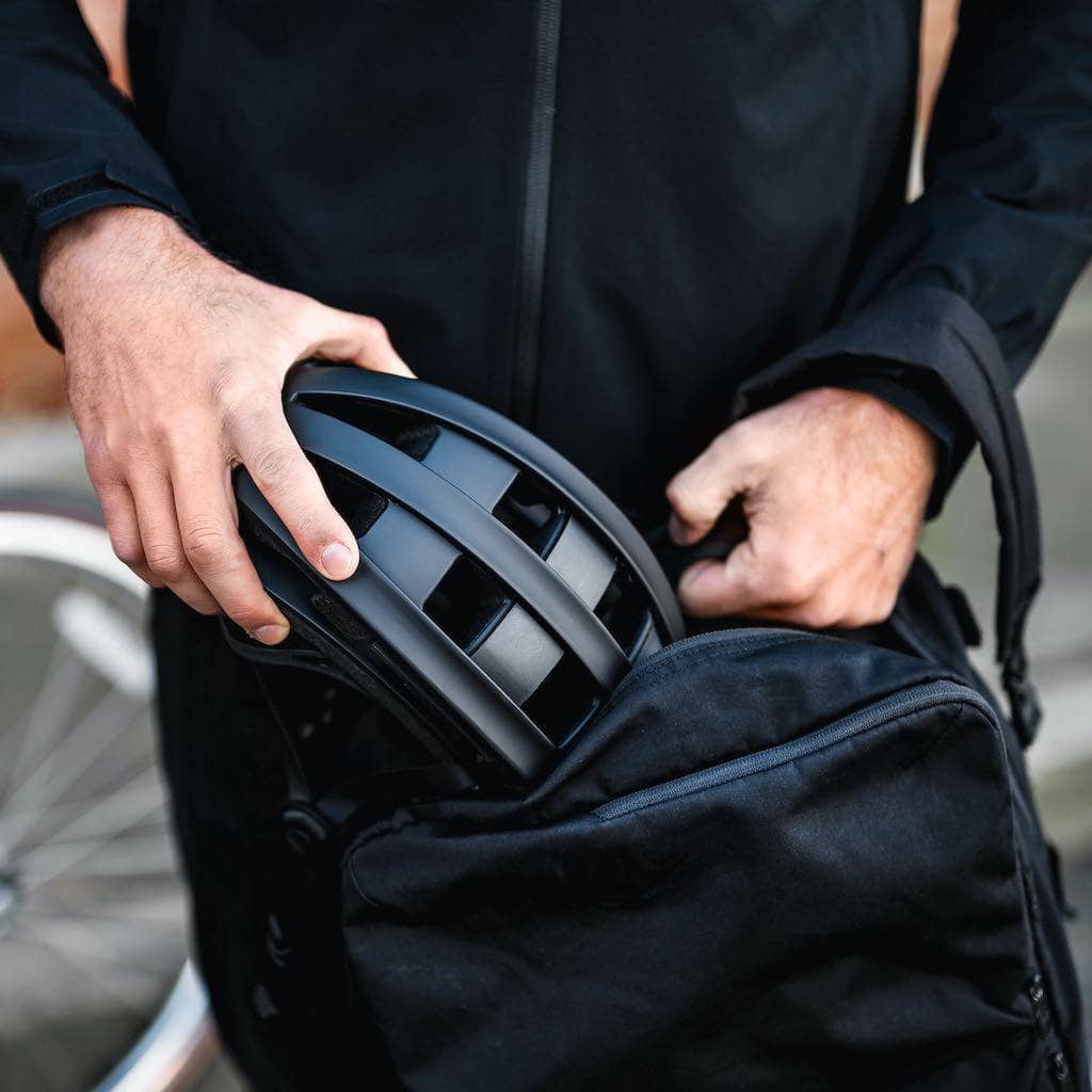 bike helmet foldable collapsible FEND Foldable Bike Helmet | Trucavelo